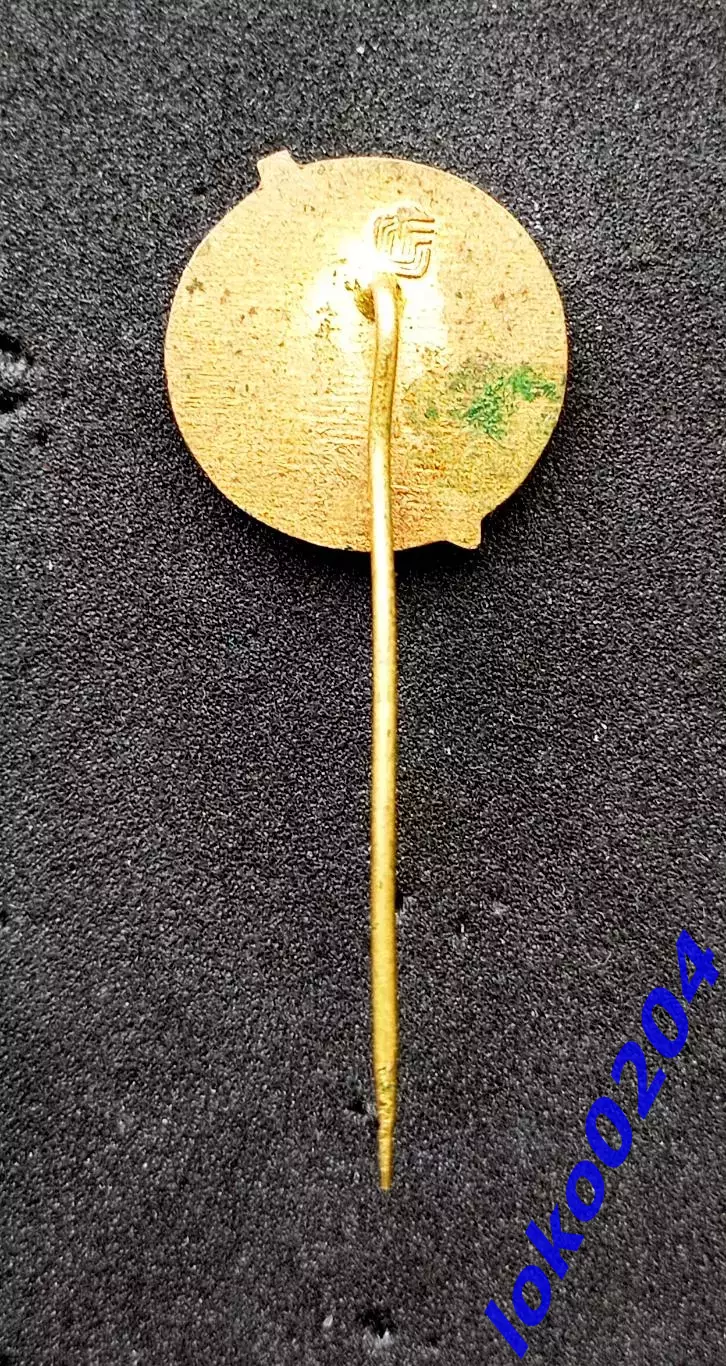 ХОККЕЙ . ФЕДЕРАЦИЯ ХОККЕЯ С ШАЙБОЙ СССР (старый иностранный знак). 1