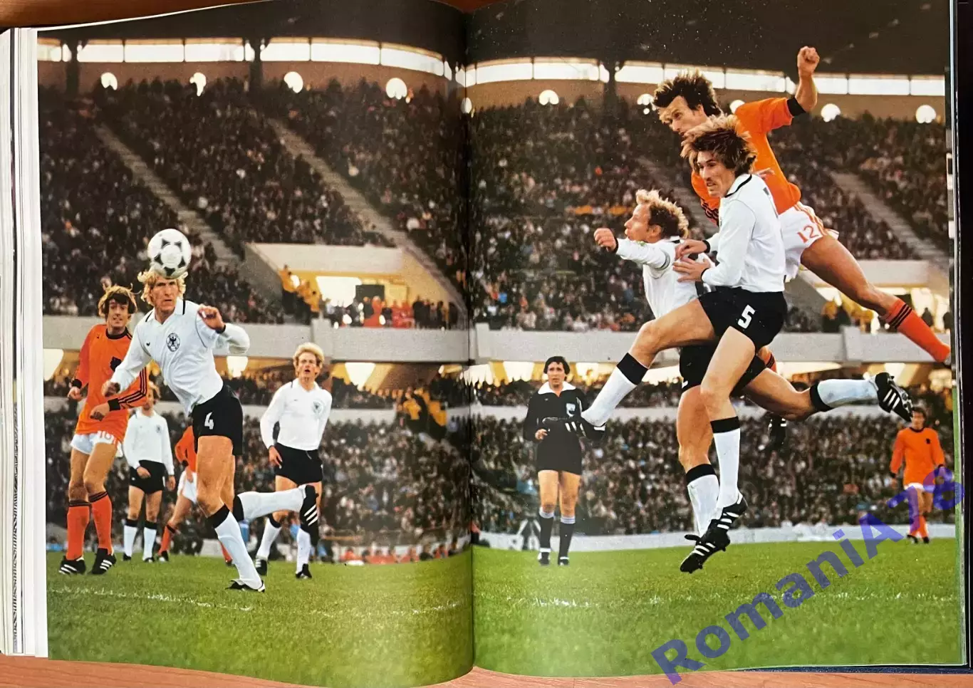 Футбол.Книга-фотоальбом. Чемпіонат Світу.Чемпионат мира 1978. 4