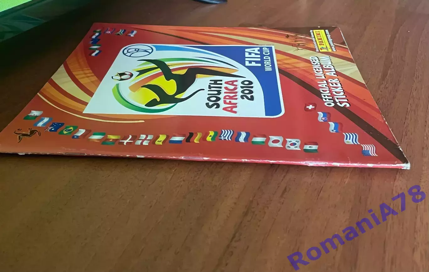 Футбол.Альбом.Чемпіонат Світу 2010.Panini.Порожній альбом. 4