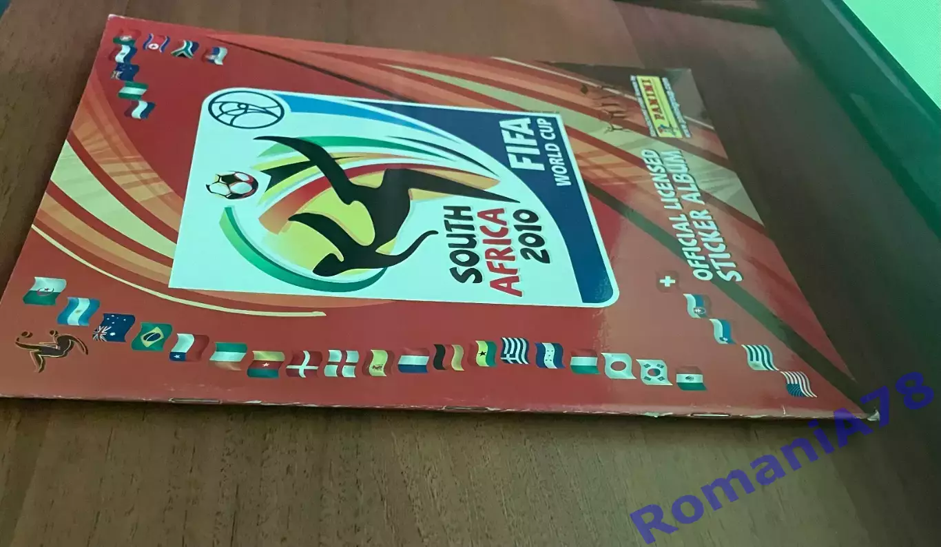 Футбол.Альбом.Чемпіонат Світу 2010.Panini.Порожній альбом. 4