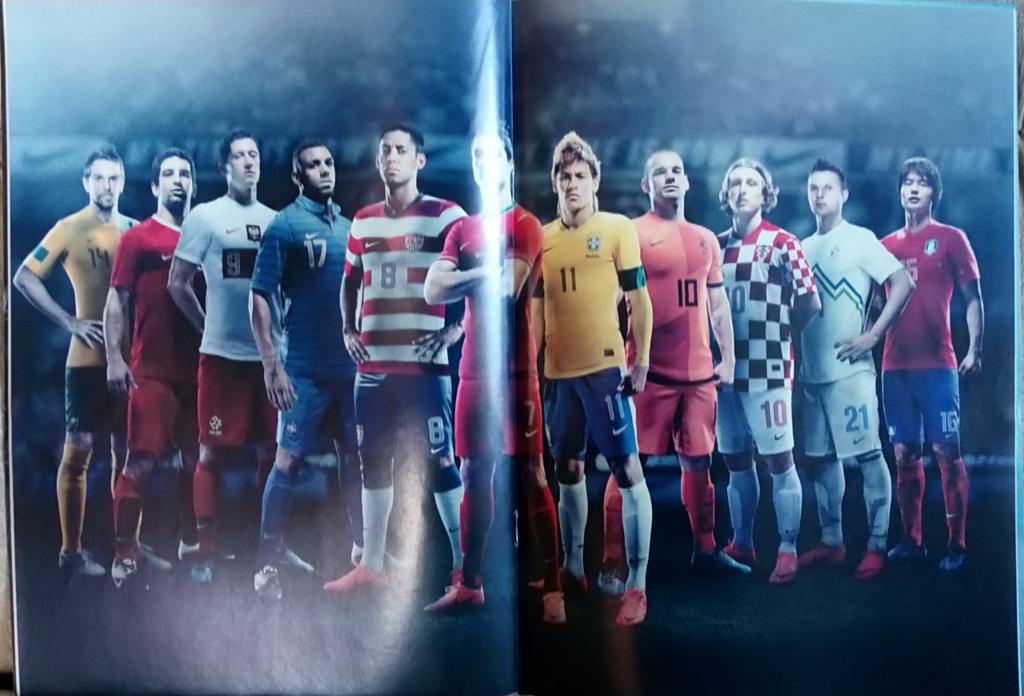 Журнал. Футбол. N 44/2012.Постер Роналдо и звёзд футбола. 2