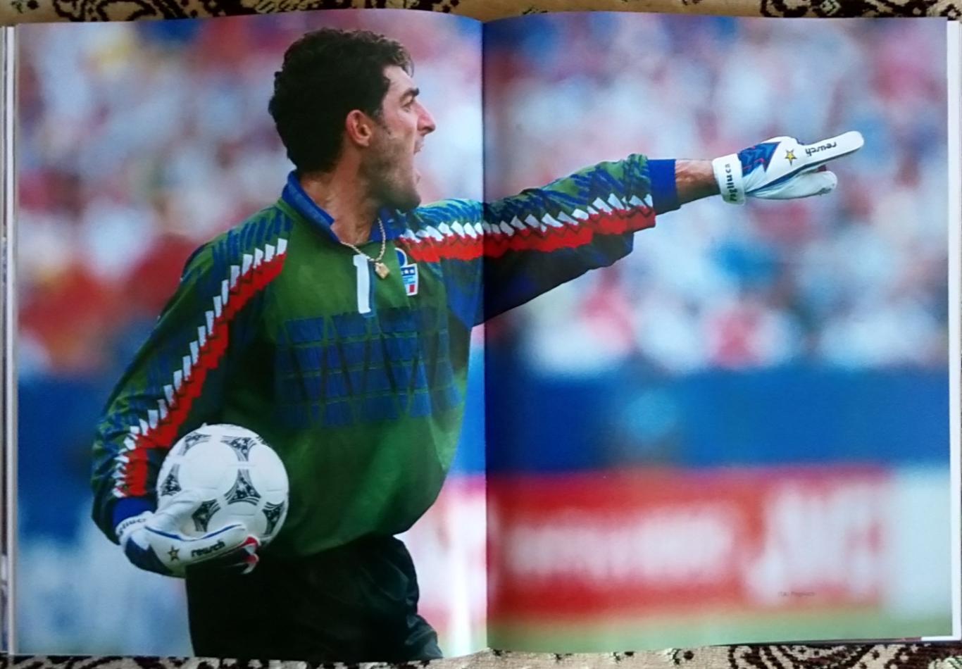 Футбол Книга-фотоальбом. Чемпионат світу 1994.США-94. 6