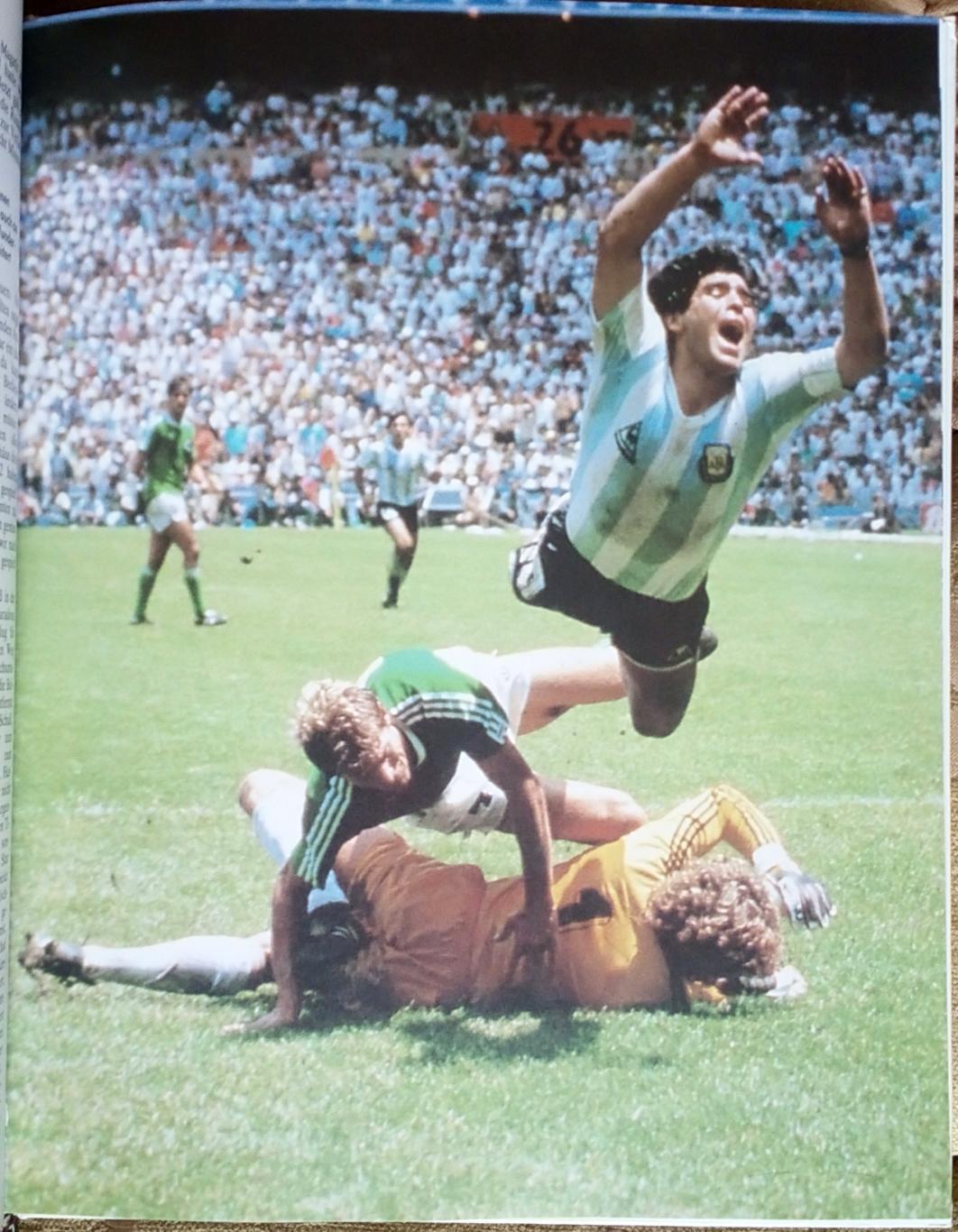 Футбол Книга-фотоальбом. Чемпіонат світу - 1986. 5
