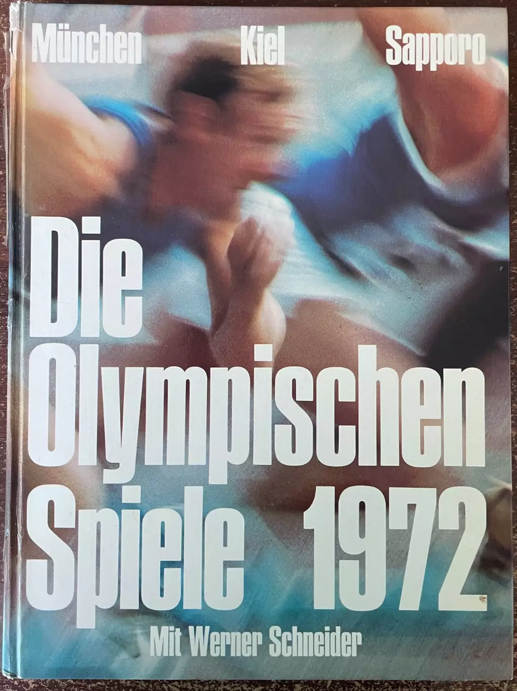 Книга-фотоальбом.Олімпіада.Олимпийские игры.Мюнхен/Саппоро 1972.Спорт.