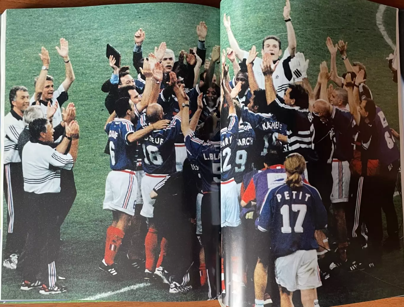 Футбол. Книга-фотоальбом..Чемпіонат Світу.Чемпионат мира 1998. 7