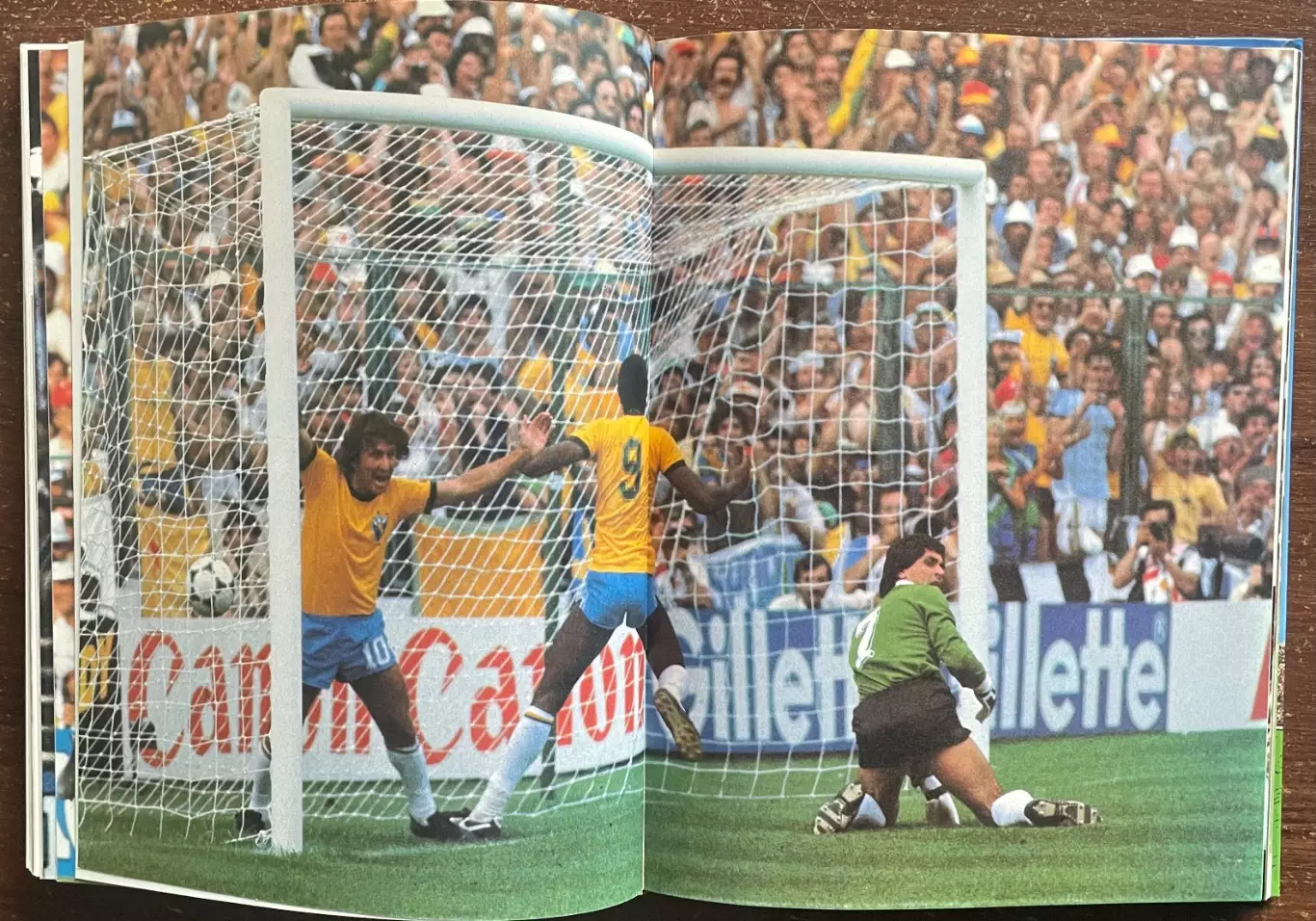 Футбол.Книга-фотоальбом.Чемпіонат Світу. 1982. 5
