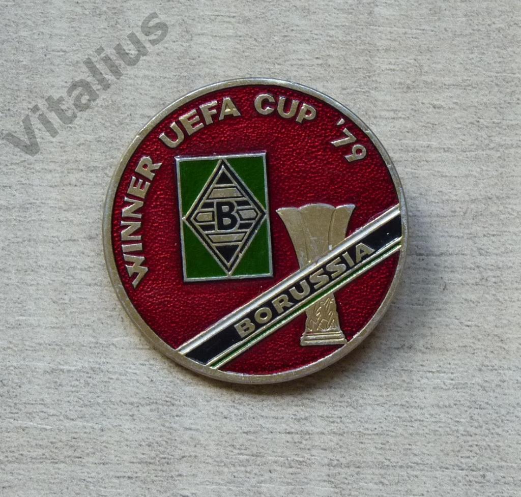 Значок Боруссия Германия - обладатель Кубка УЕФА 1979 года футбол