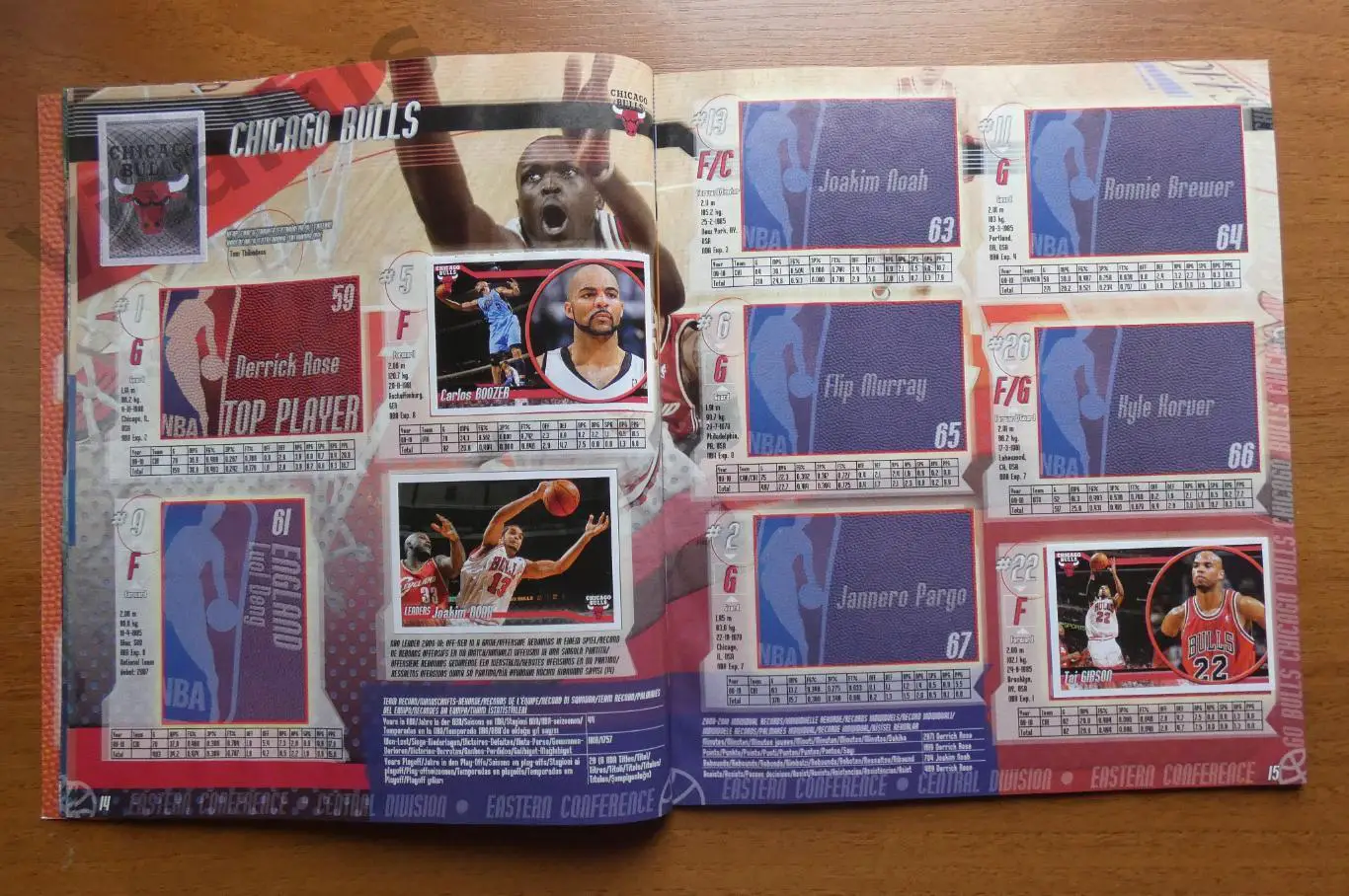 Альбом наклеек НБА 2010/11 Панини NBA Panini - неполный (105 из 378 наклеек) 2
