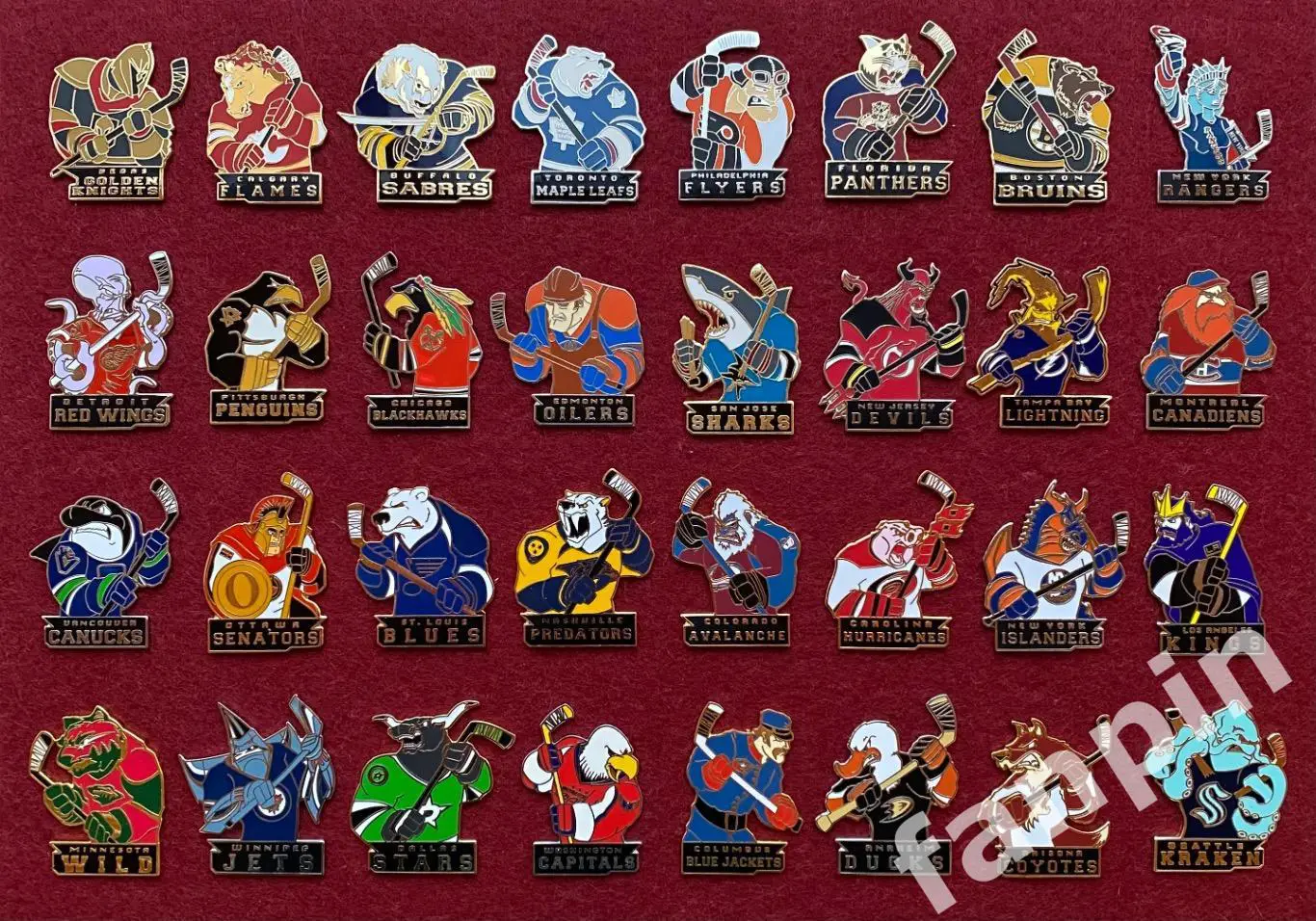 Набор значков Маскоты всех клубов НХЛ из 32 значков