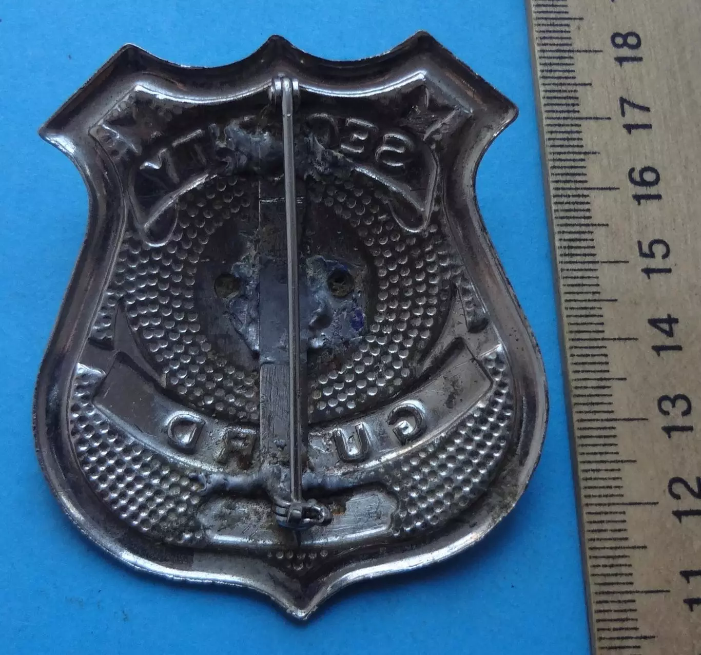 Жетон сотрудника службы безопасности (63) 2