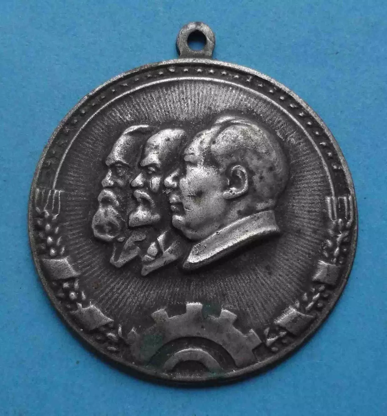 Да здравствует непобедимый Марксизм-Ленинизм идеи Мао Цзэдуна! Ленин (64)