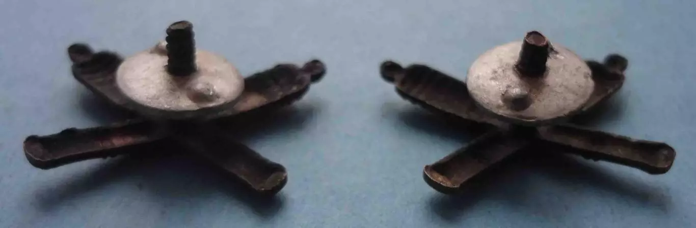 Петлицы эмблема Артиллерийские войска латунь винт (65) 3