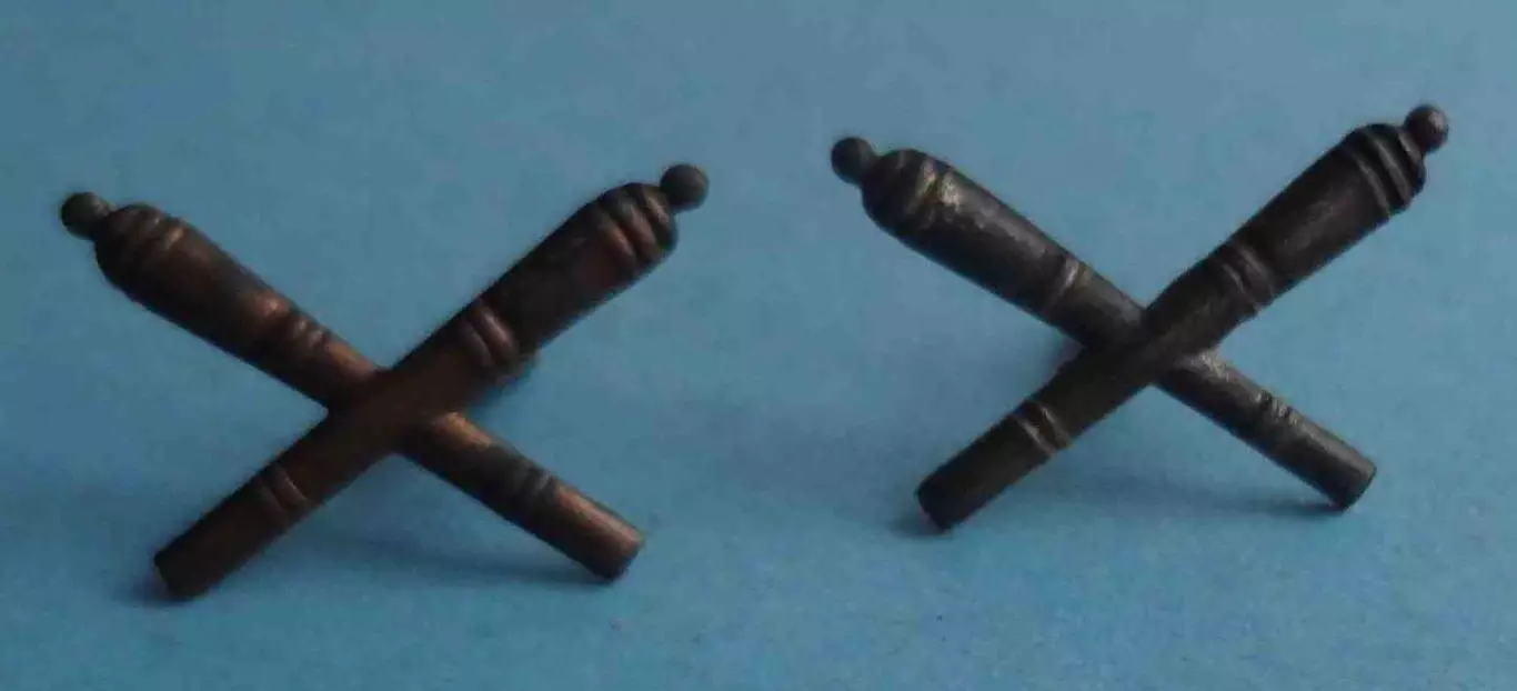 Петлицы эмблема Артиллерийские войска латунь усы (65)