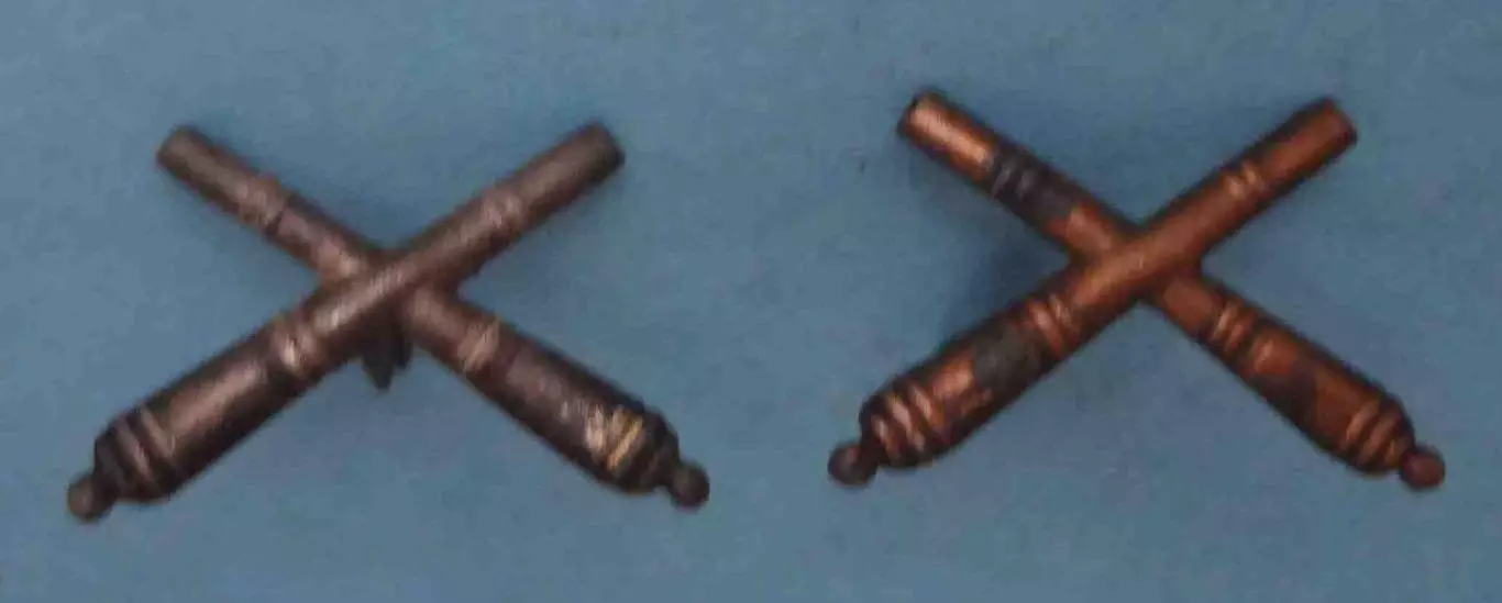 Петлицы эмблема Артиллерийские войска латунь усы (65) 1