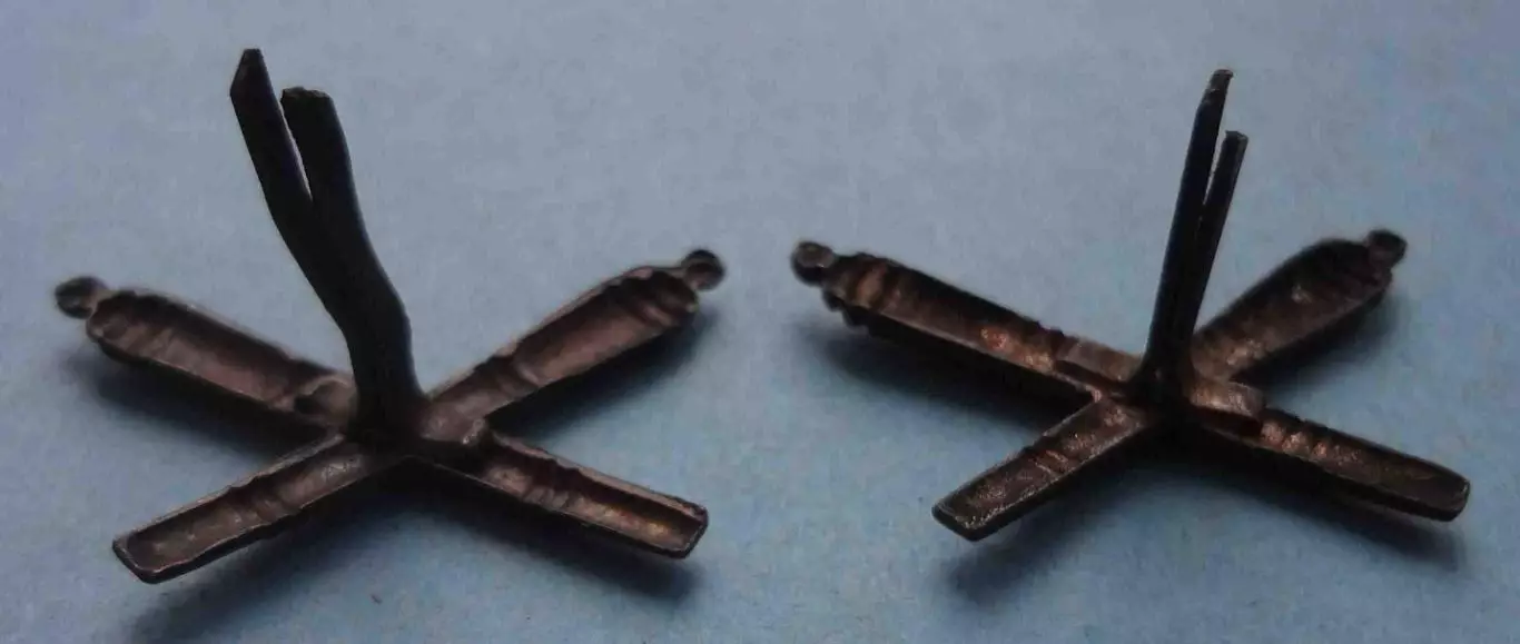 Петлицы эмблема Артиллерийские войска латунь усы (65) 3