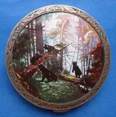 пудреница серебро, эмаль, Шишкин медведи