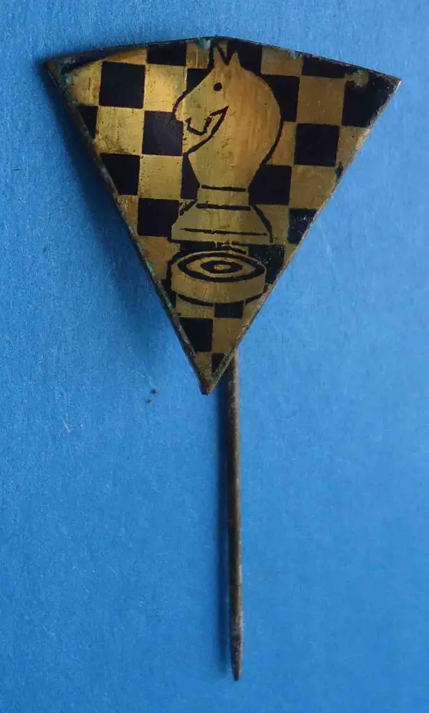 Шахматы конь тяжелый 8