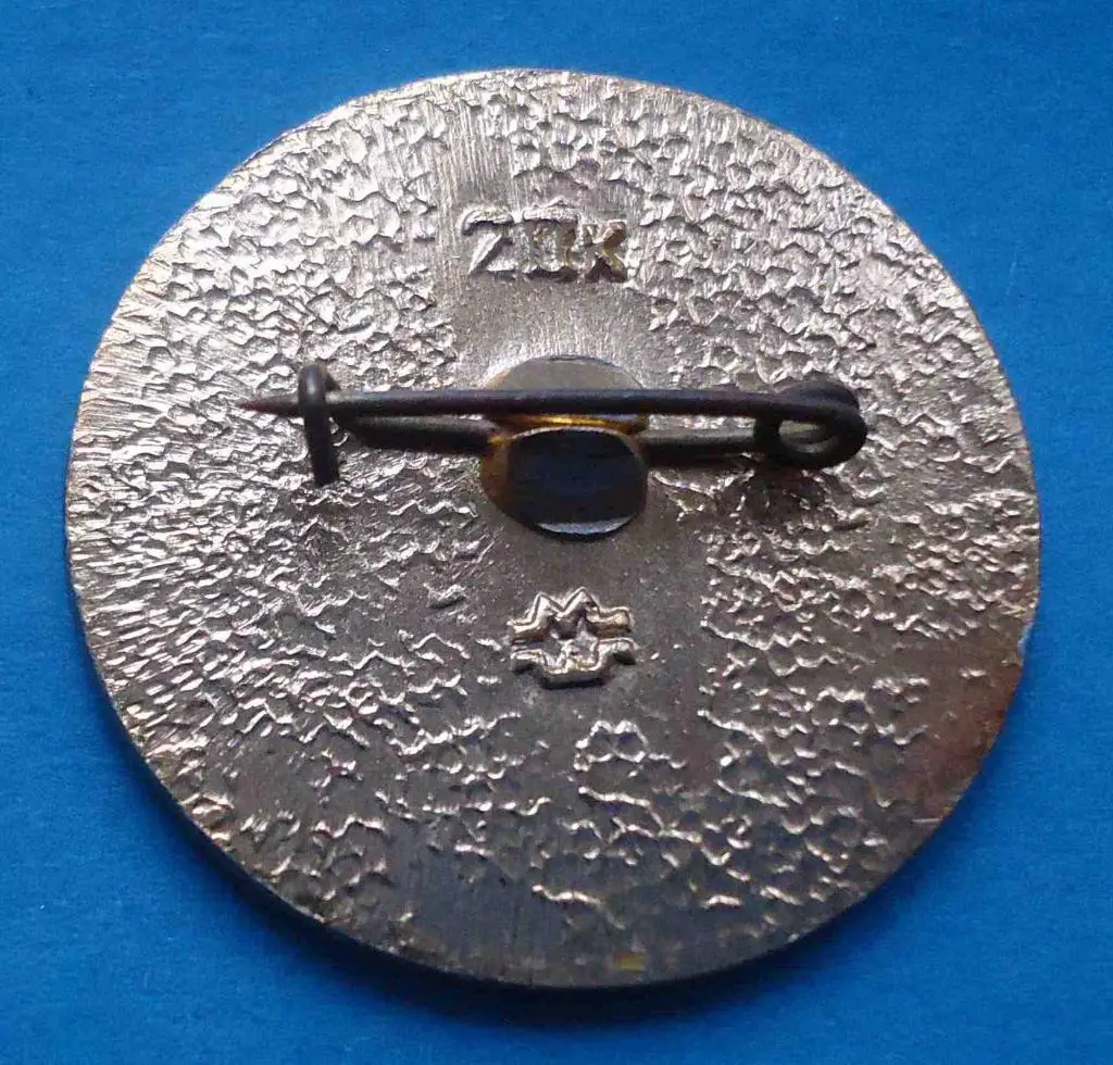 С Новым годом елка снежинка 1