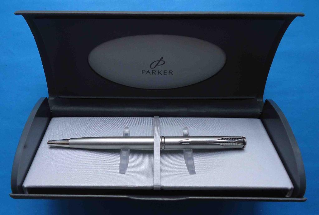 Шариковая ручка Parker Insignia France в коробке новая