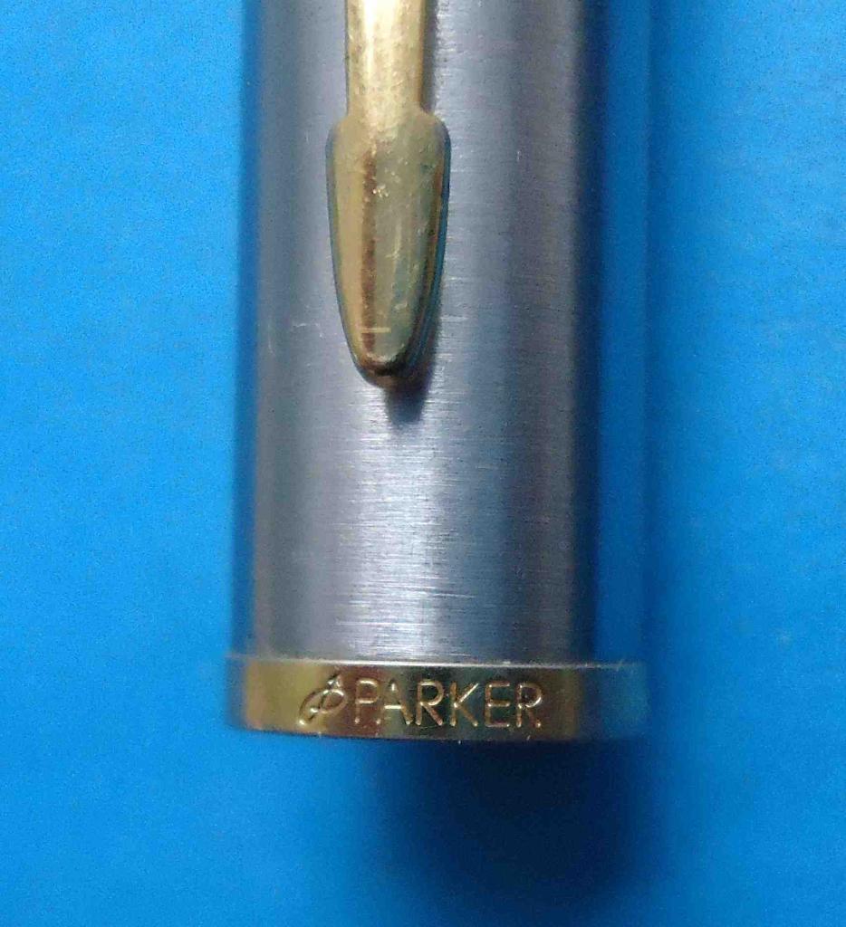 Перьевая ручка Parker Latitude Stainless Steel GT, надпись Parker FRANCE T.I 3