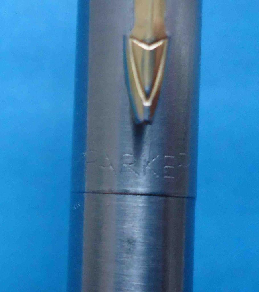 Шариковая ручка Parker Jotter Core K63, Stainless Steel GT надпись Parker FRANCE 2