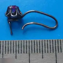 Сережка с красным камнем 925 проба ЗХЮ серебро