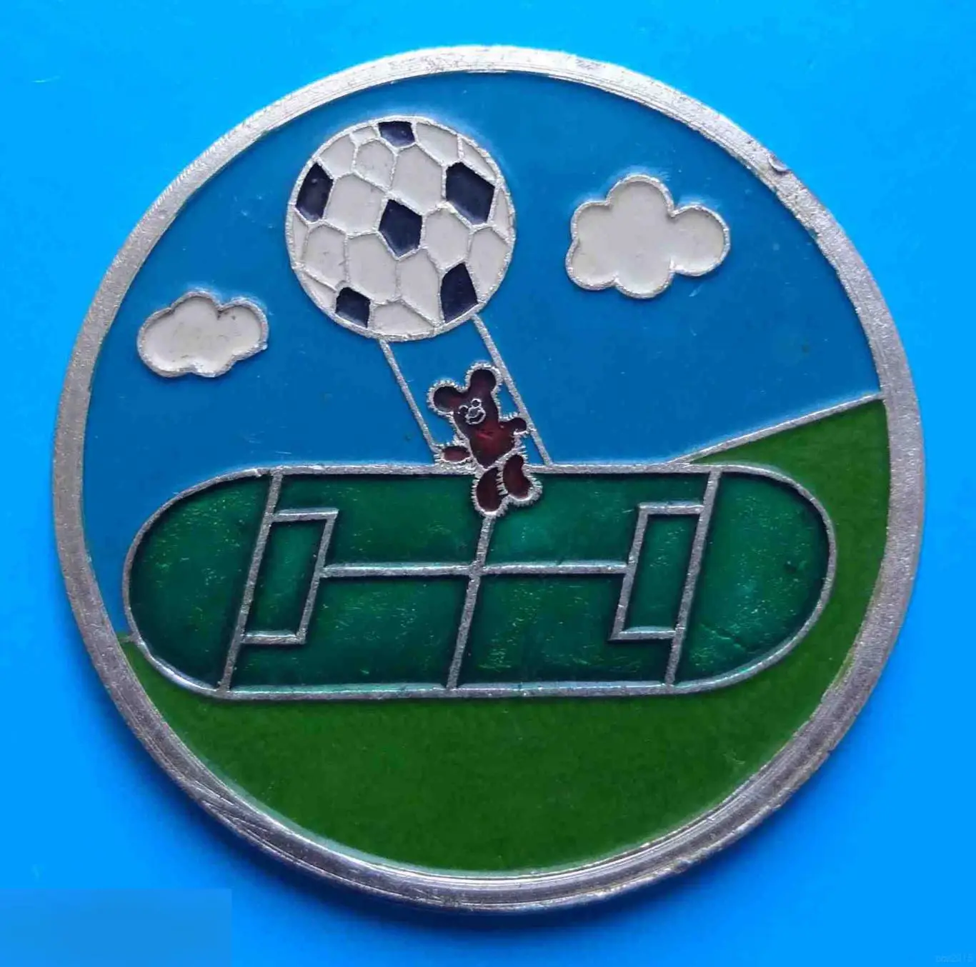 Кафе-бар Олимпиада 80 мишка мяч настольная медаль