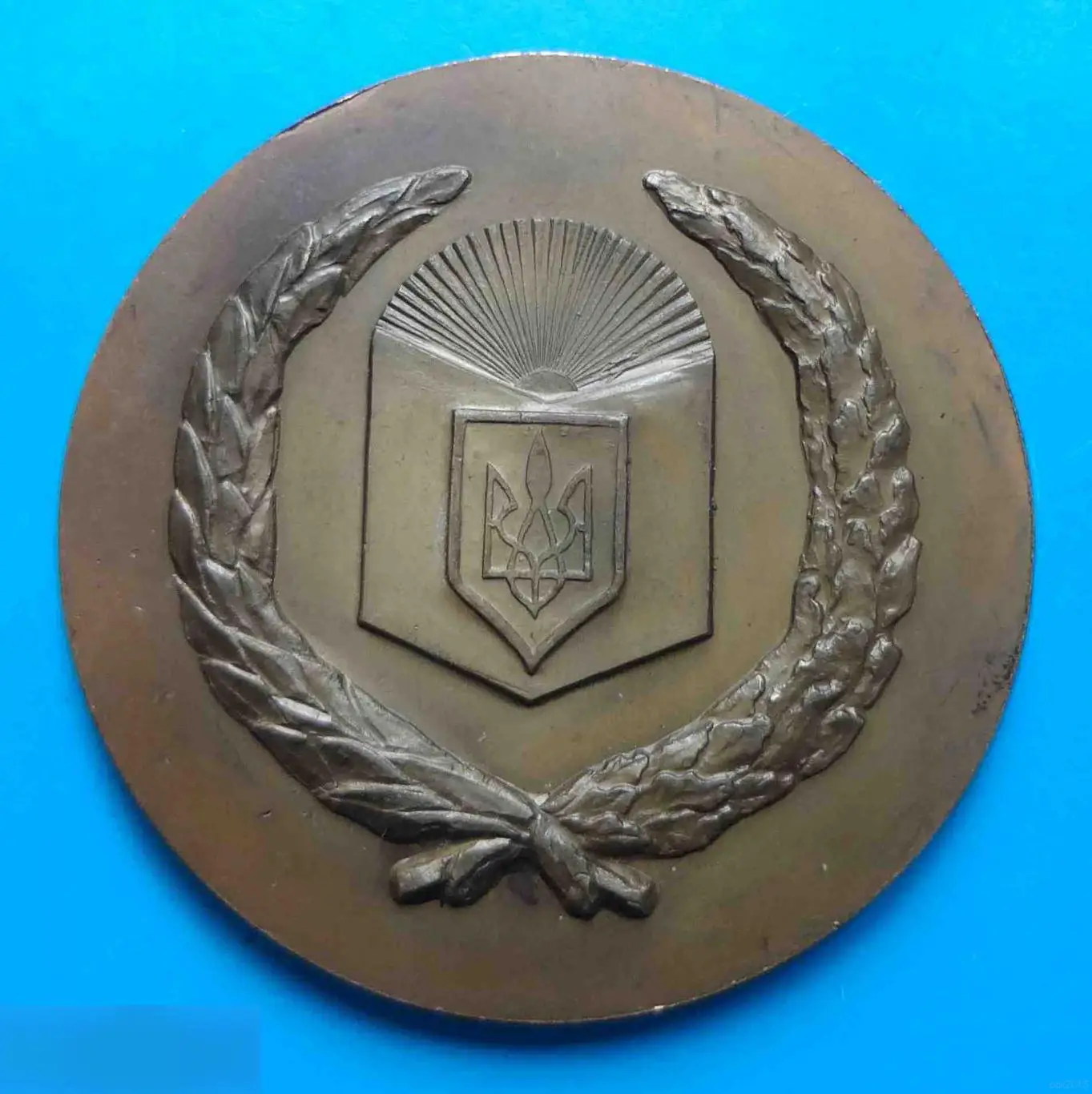 Киевский университет им Тараса Шевченка 1834 Украина герб настольная 2