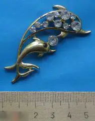 Брошь Дельфины с камнями