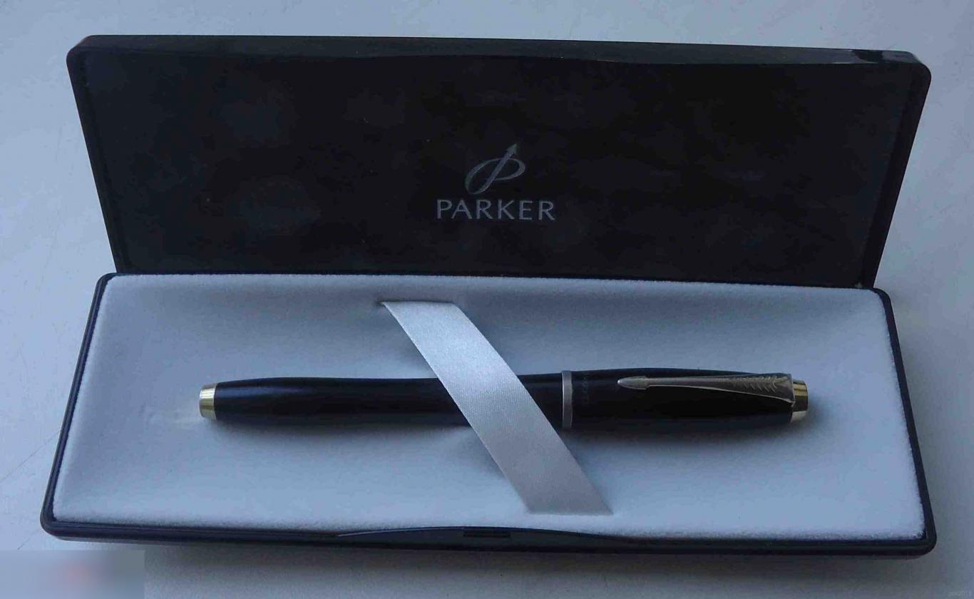 Ручка роллер Parker Urban Muted Black GT RB с коробкой 2