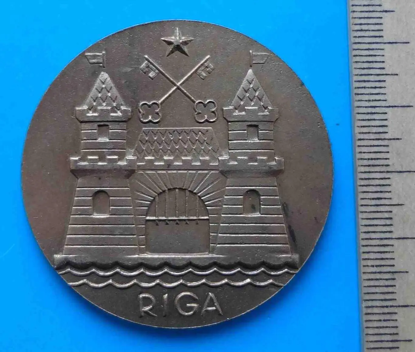 2 Всесоюзный съезд травматологов ортопедов 1969 Рига герб медицина настольная 2