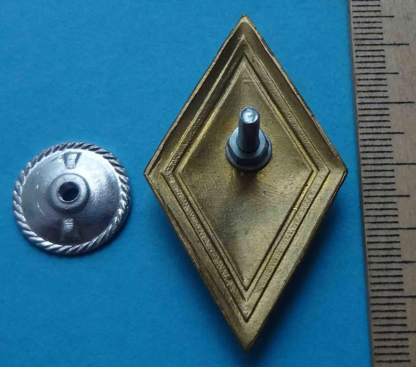 Ромб КНУВС Киевский национальный университет внутренних дел Украина герб 3