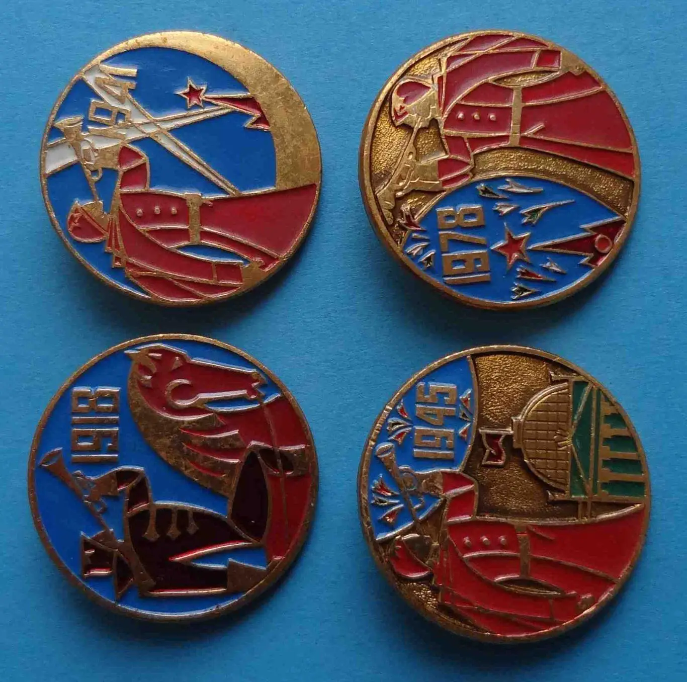 Набор Слава советской армии 4 штуки ВЛКСМ 2 1