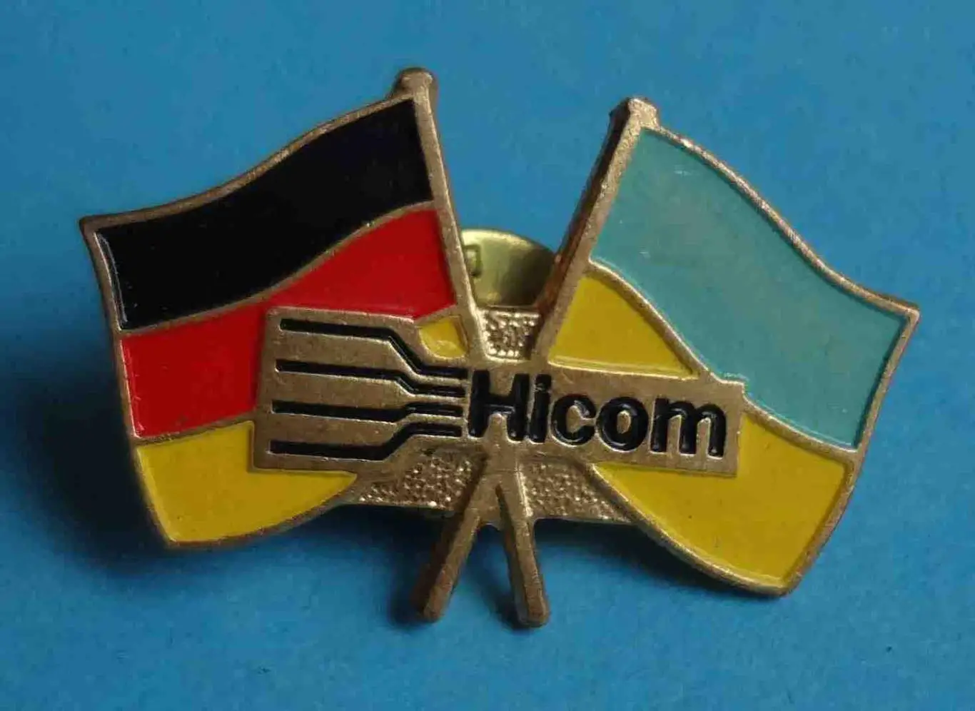 Hicom Украина Германия флаги