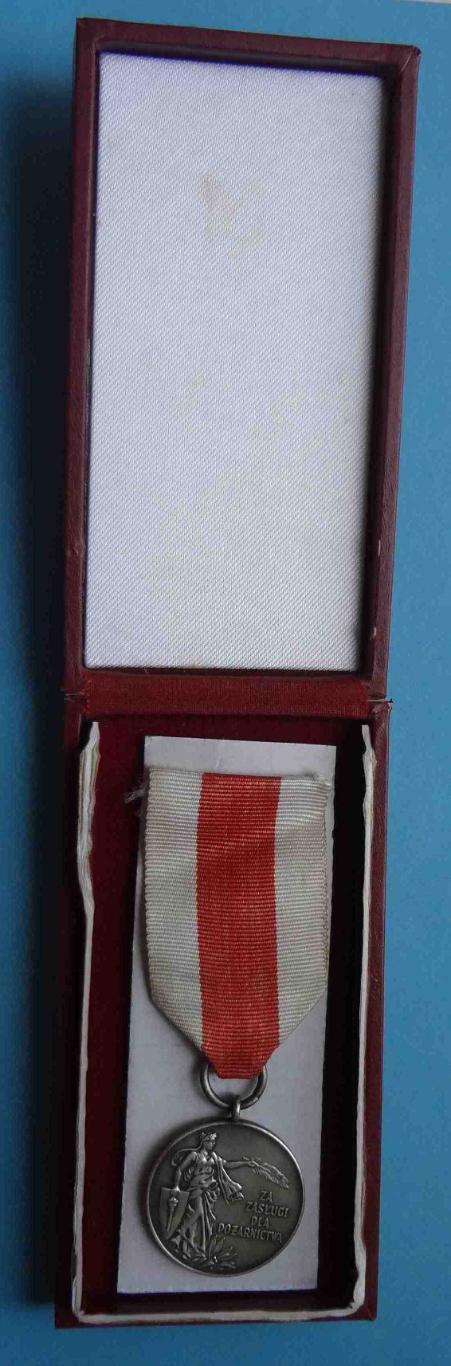 Медаль За заслуги в пожарном деле 2 степени с коробкой Польша
