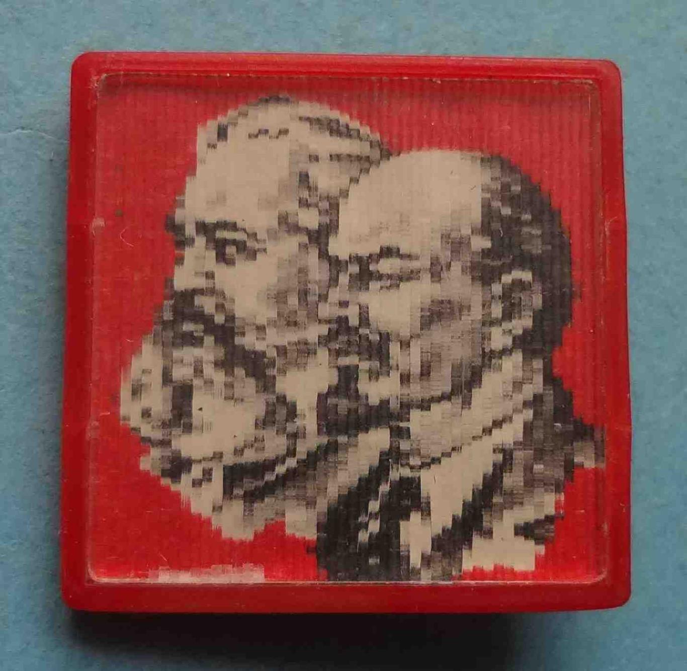 Ленин Маркс пластик (31)