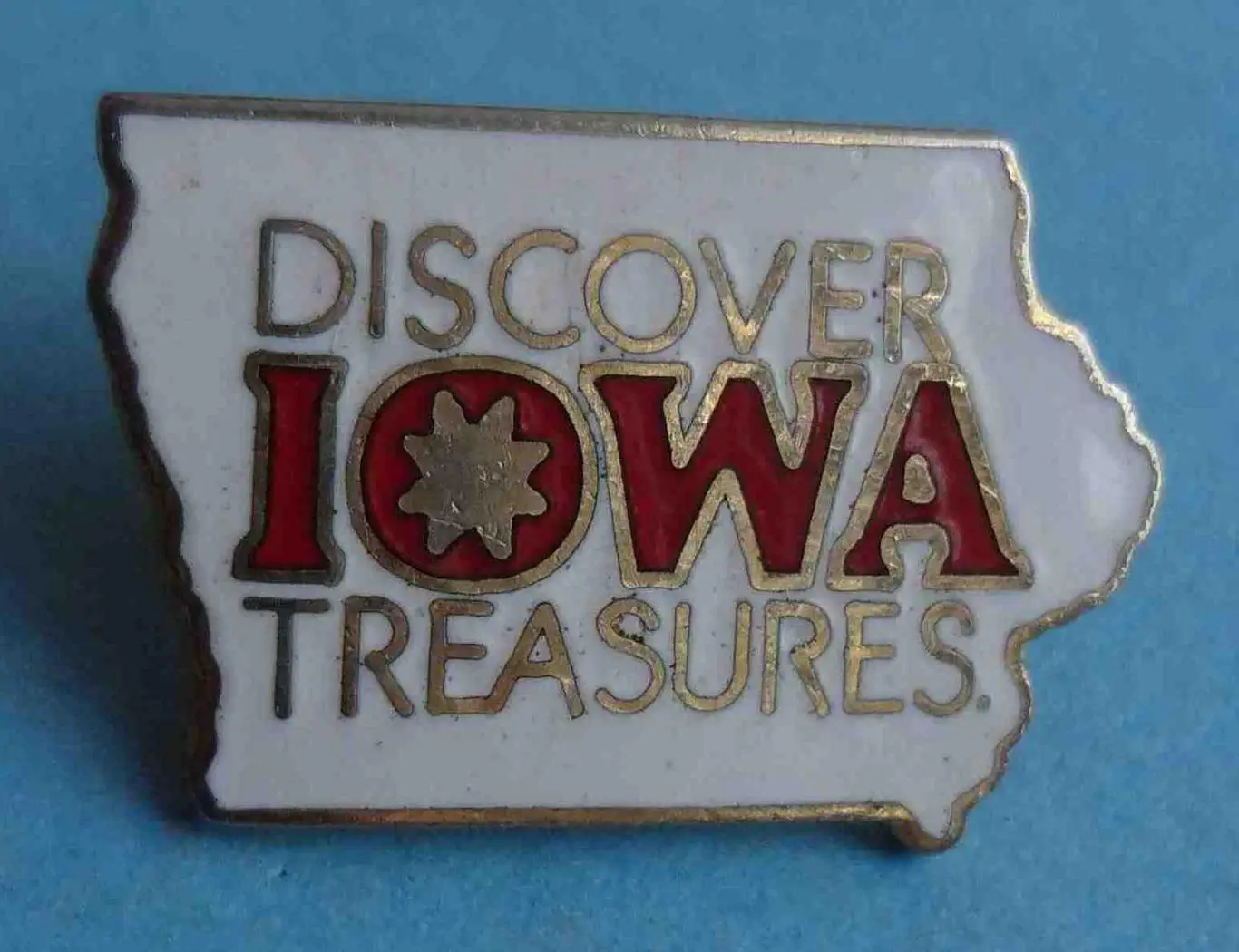 Значок Discover Iowa Treasures (53)
