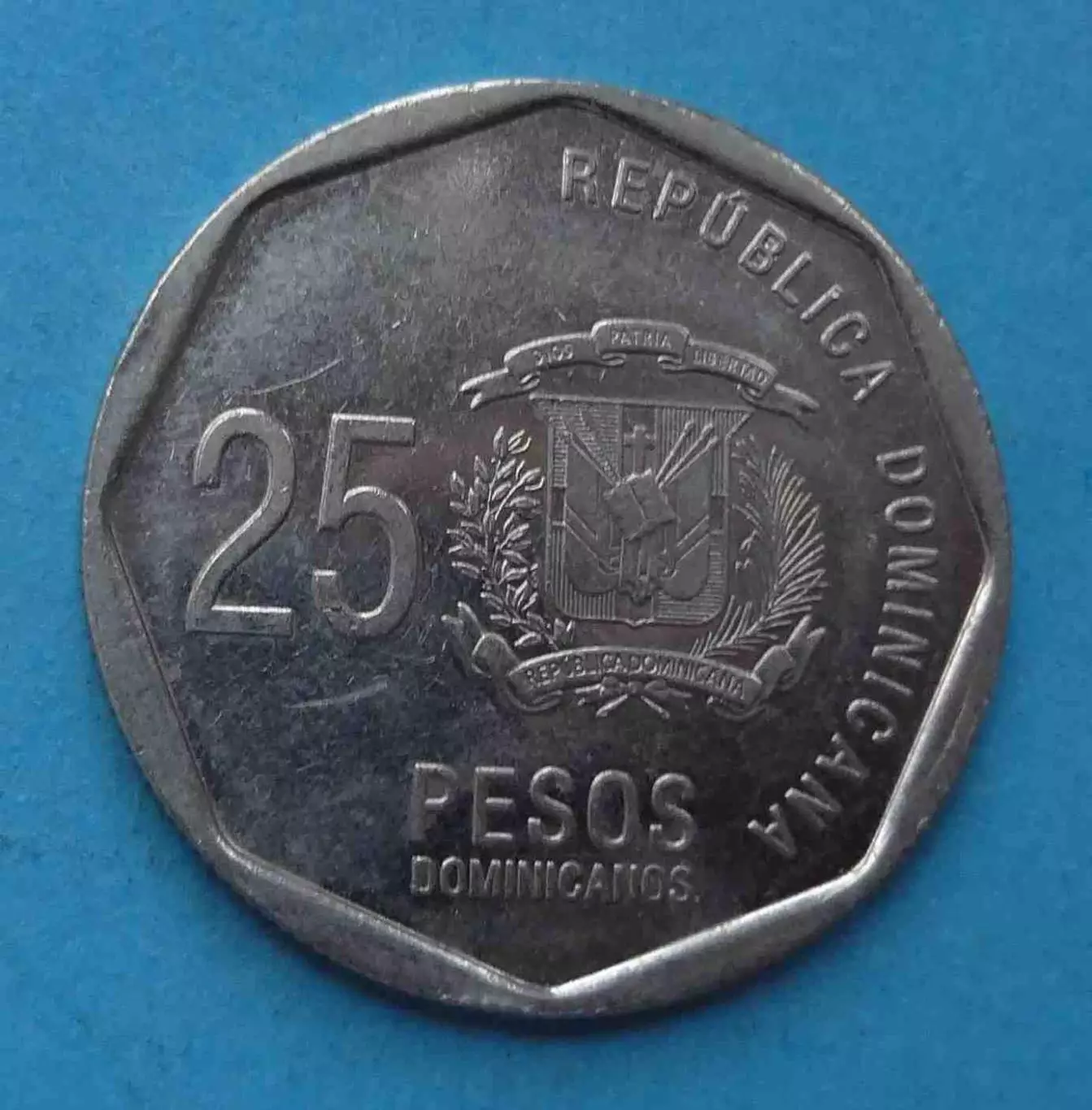 25 песо 2017 года Доминиканская республика (59)
