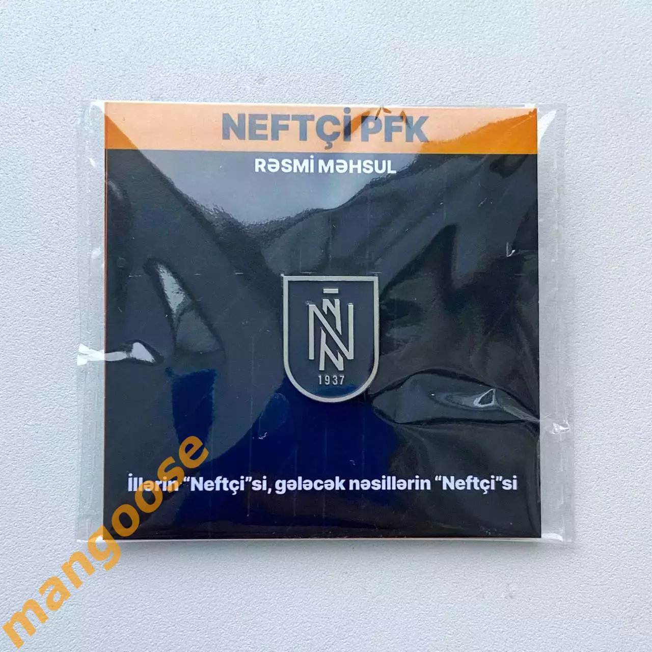 Значок Нефтчи Баку (Азербайджан) официальный