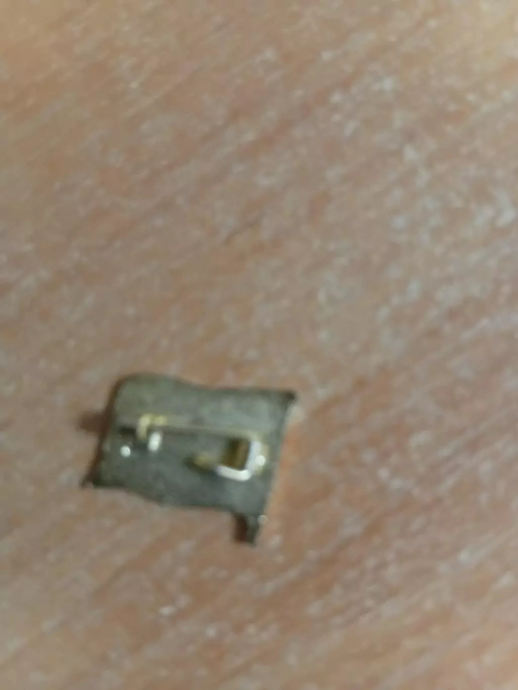 чели значек 1