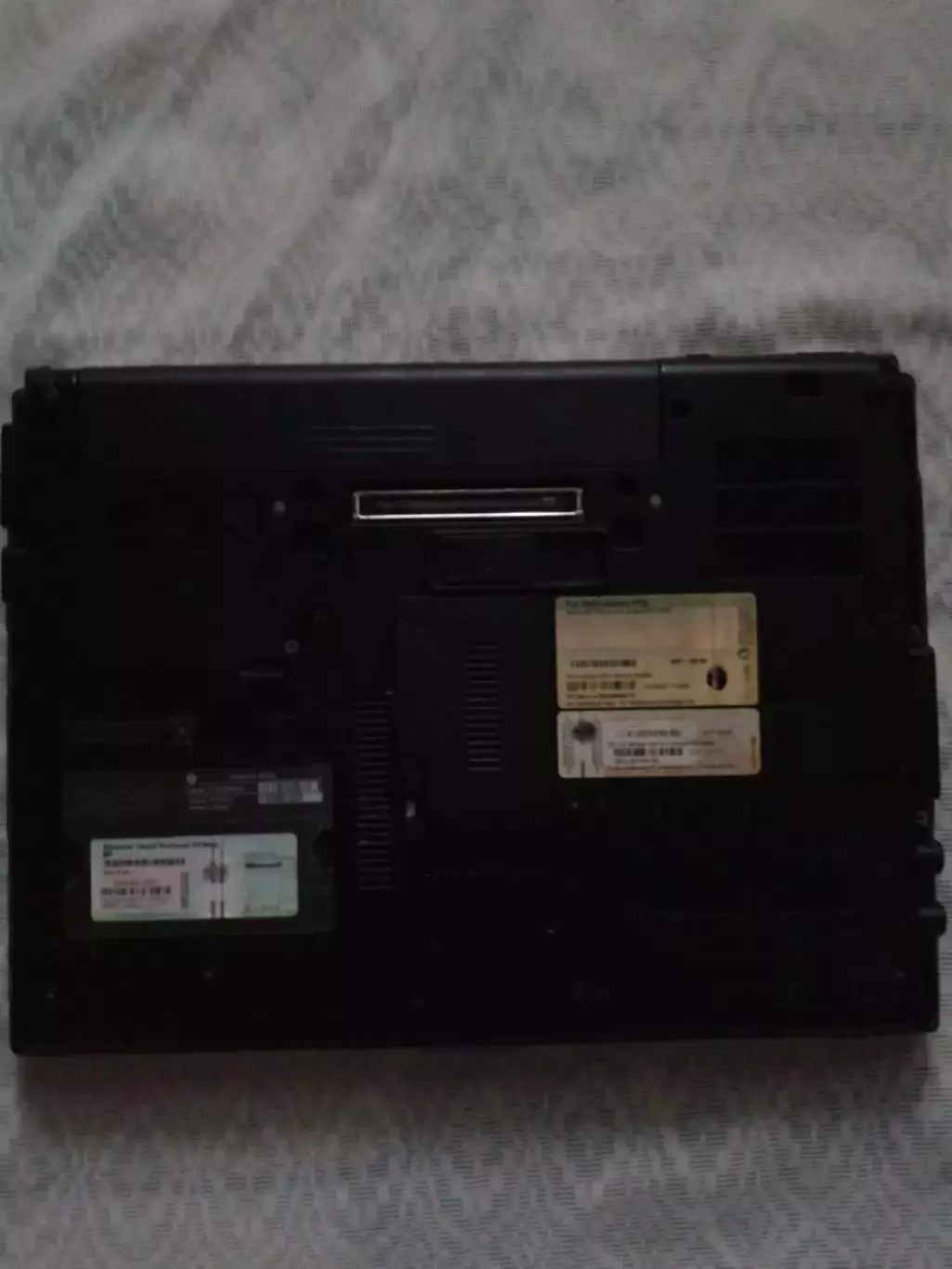 Ноутбук HP 6930 p 1