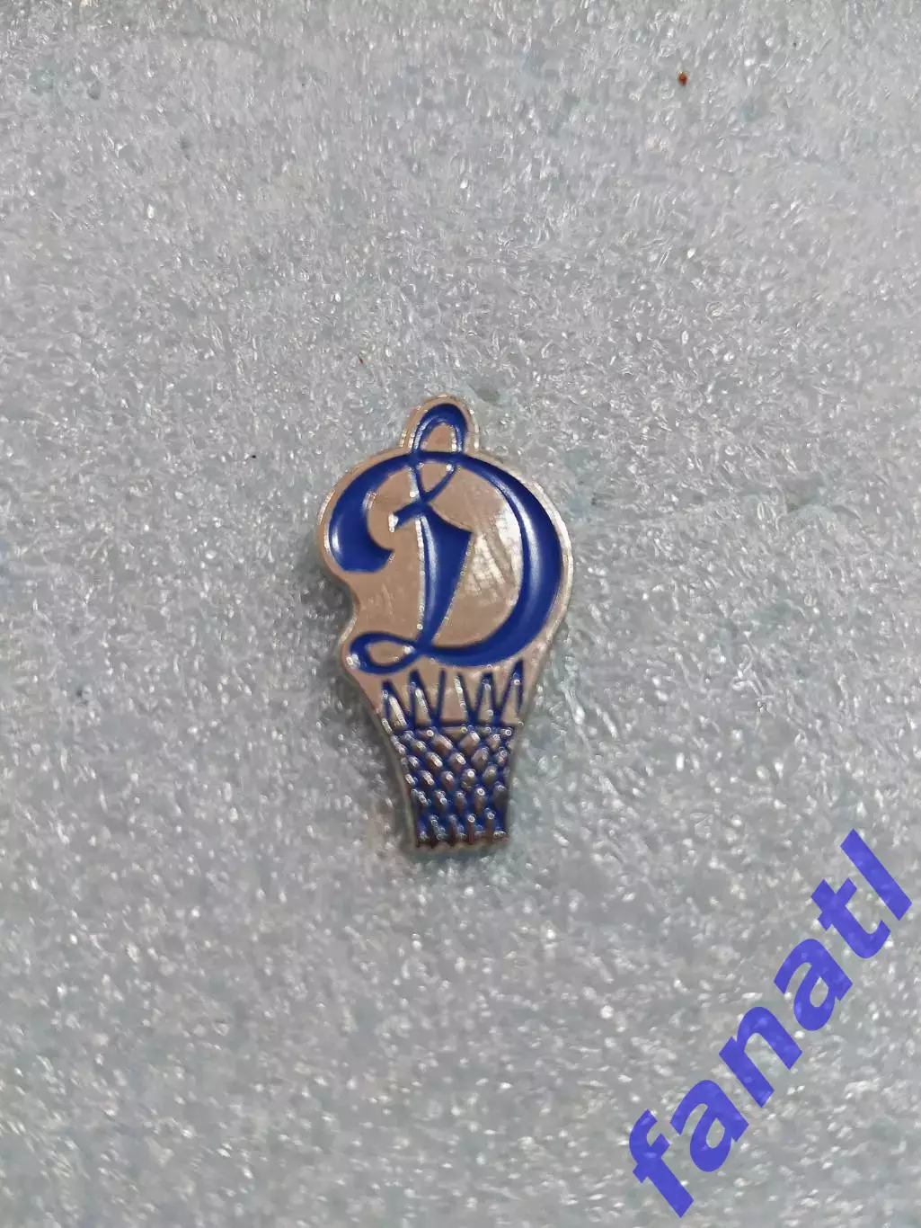 Значок Женский баскетбольный клуб Динамо Москва вид 2