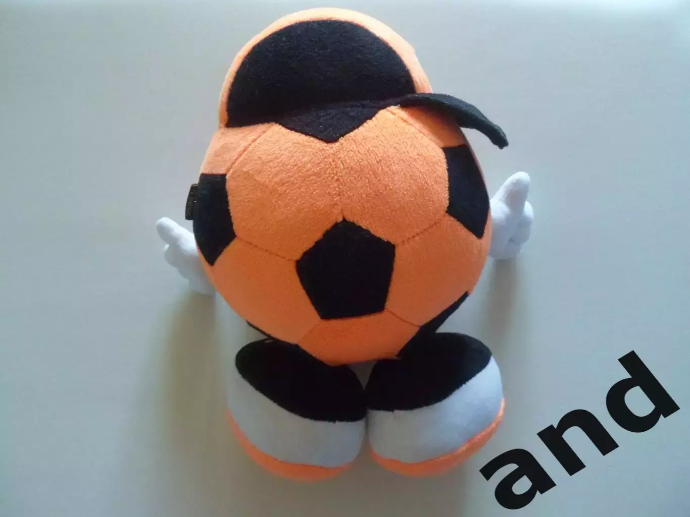 маскот Шахтёр Донецк. игрушка-талисман 1