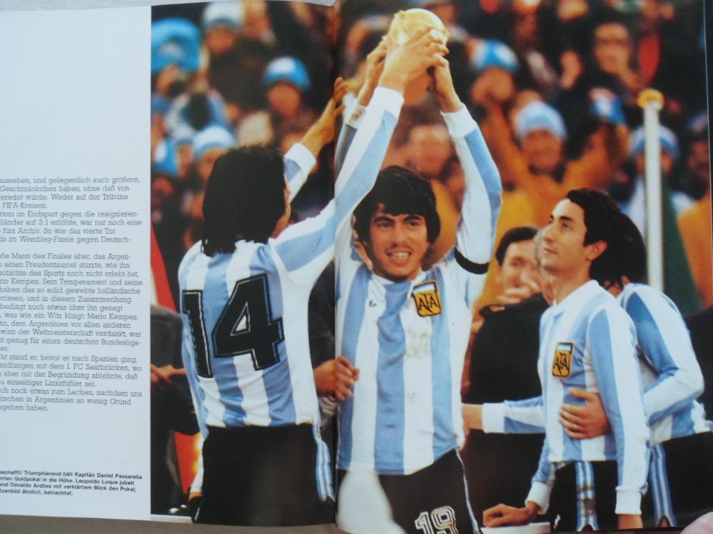 Р.Хаттенбергер-фотоальбом Чемпионат мира по футболу 1978 (фото команд)+автограф 2