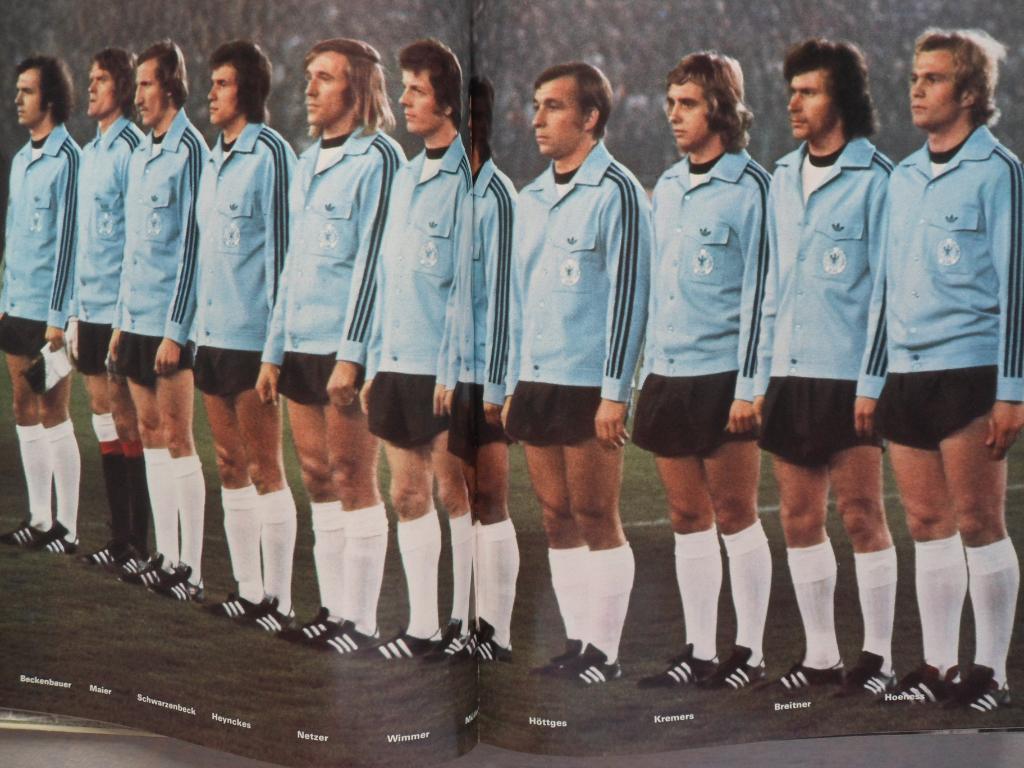 фотоальбом Чемпионат мира по футболу 1974 г. (1-й том) + 11 автографов 2