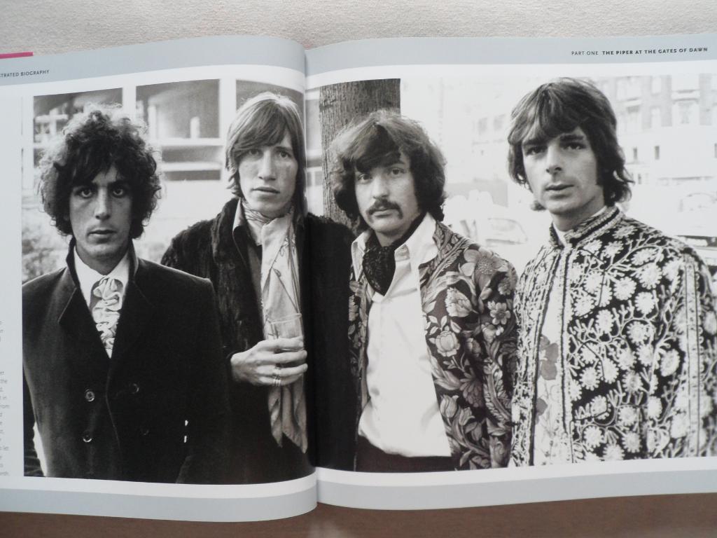 фотоальбом Иллюстрированная биография Pink Floyd 7
