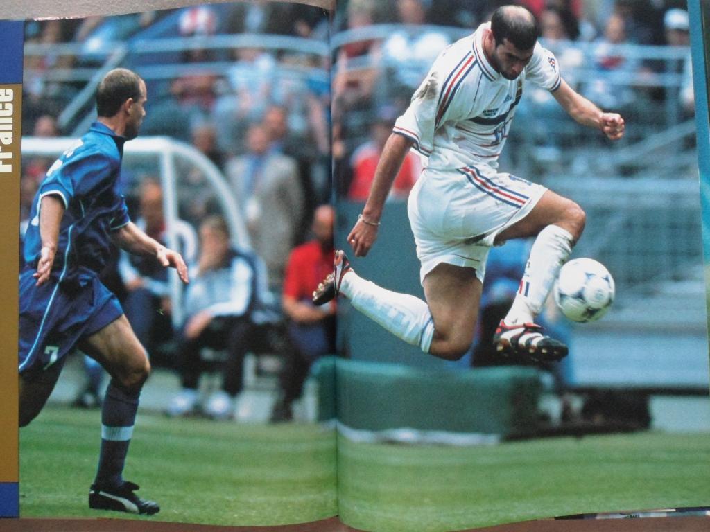 Фотоальбом Звезды Чемпионата Европы по футболу 2000 (постеры игроков) 1