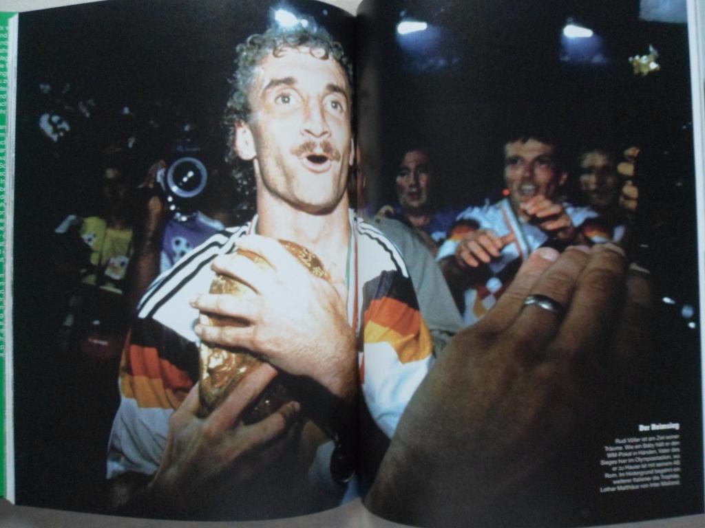 книга-фотоальбом Чемпионат мира по футболу 1990 г. 6