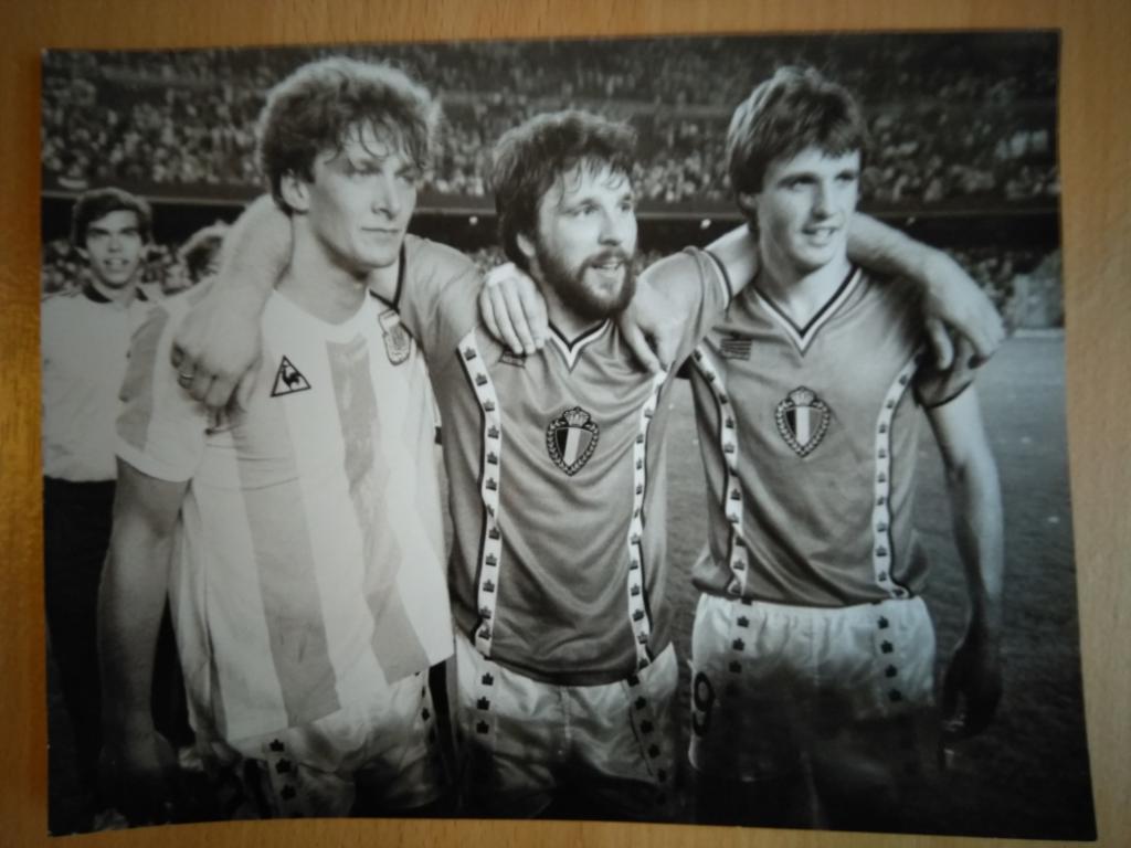 Фото оригинал Чемпионат мира по футболу 1982