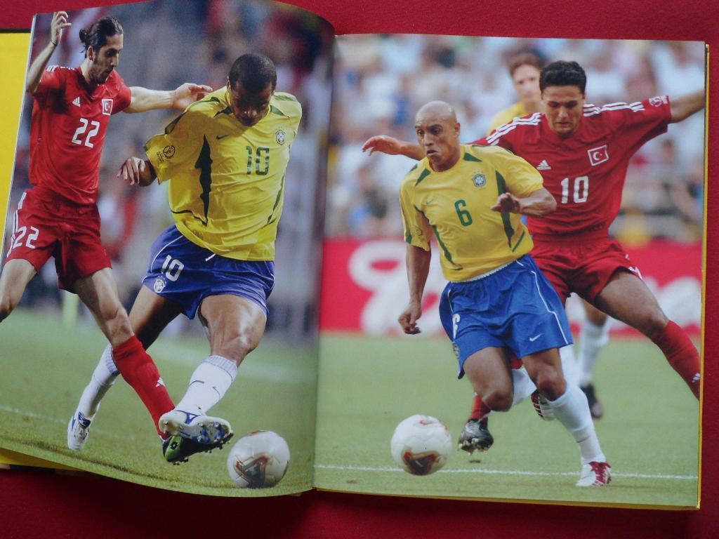 фотоальбом Чемпионат мира по футболу 2002 (+постер сб.Бразилии) 1